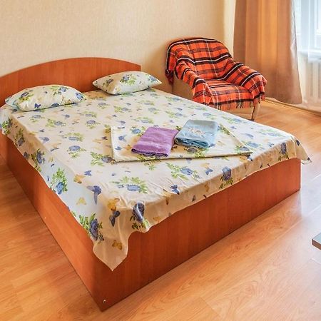 Квартира По Адресу Приозерная 8 Б Оболонь เคียฟ ภายนอก รูปภาพ